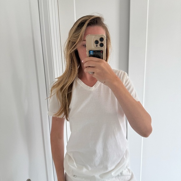 Calvin Klein White Tee - Picture 1 of 7